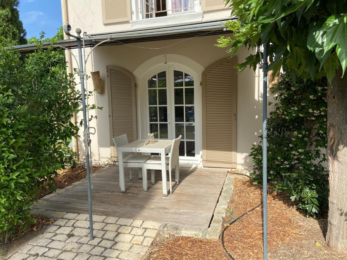 Villa La Begude - Boutique Luxury B&B แซ็ง-ทรอเป ภายนอก รูปภาพ