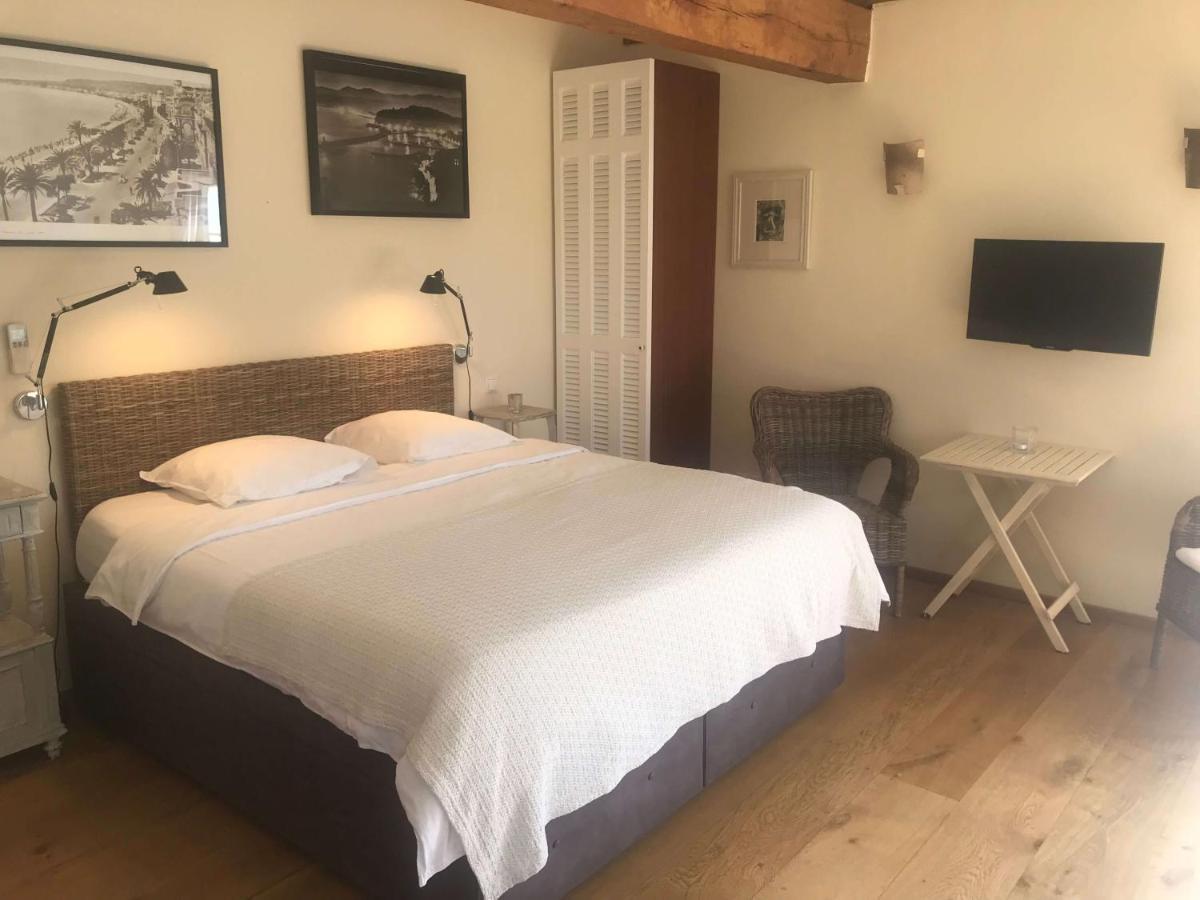Villa La Begude - Boutique Luxury B&B แซ็ง-ทรอเป ภายนอก รูปภาพ