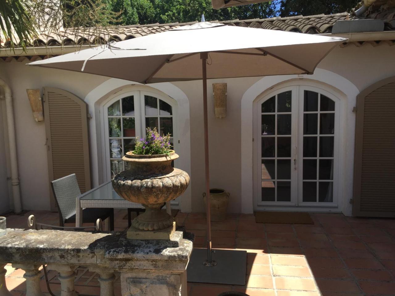 Villa La Begude - Boutique Luxury B&B แซ็ง-ทรอเป ภายนอก รูปภาพ