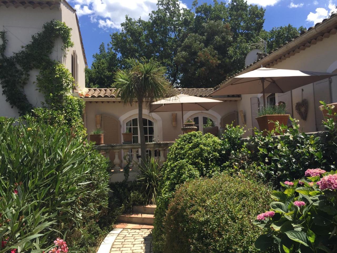 Villa La Begude - Boutique Luxury B&B แซ็ง-ทรอเป ภายนอก รูปภาพ