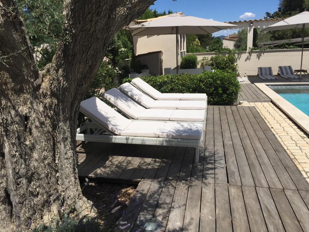 Villa La Begude - Boutique Luxury B&B แซ็ง-ทรอเป ภายนอก รูปภาพ