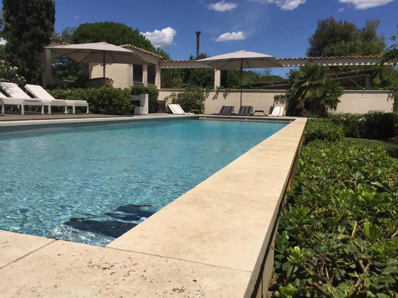 Villa La Begude - Boutique Luxury B&B แซ็ง-ทรอเป ภายนอก รูปภาพ