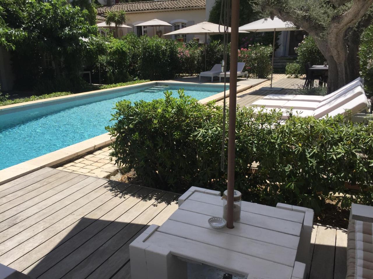 Villa La Begude - Boutique Luxury B&B แซ็ง-ทรอเป ภายนอก รูปภาพ